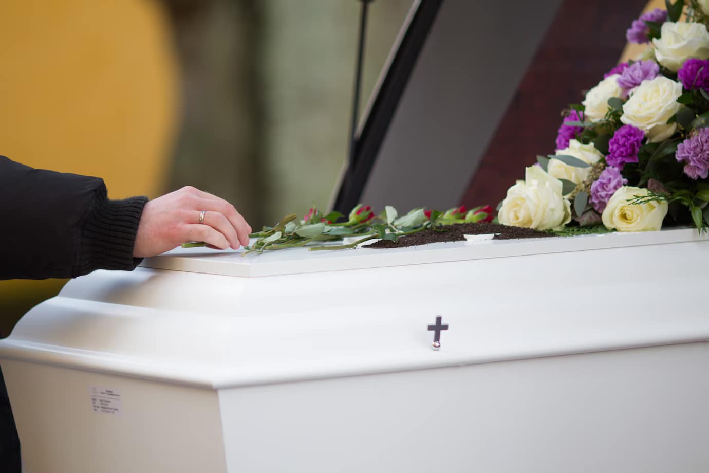 Can You Fly With Cremated Remains? 7 can you fly with cremated remains